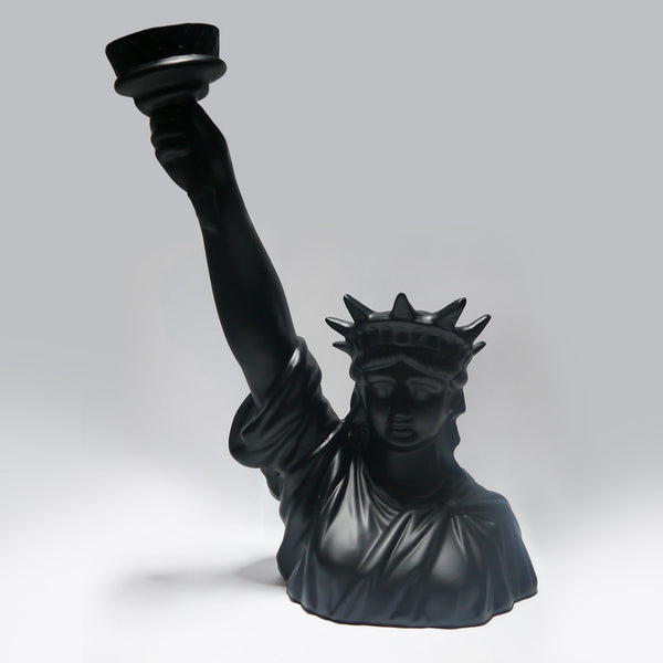 Resin-Statue-Liberty-Manhattan-Black